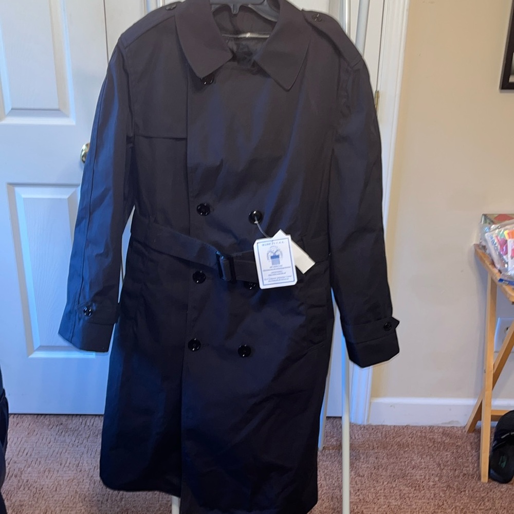 Garrison Collection Men’s All weather Coat With Removable liner Size 38R New